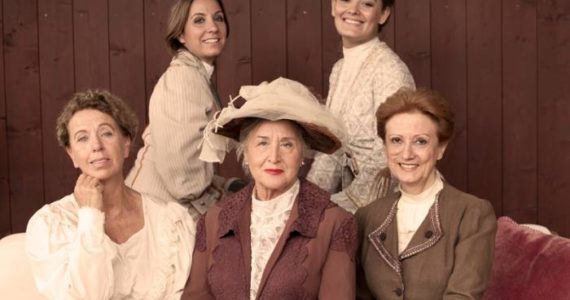 tutte a casa teatro manzoni zerkalo spettacolo