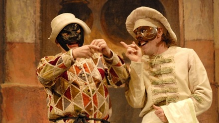 arlecchino servitore di due padroni teatro argentina zerkalo spettacolo