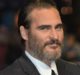 joaquin phoenix joker zerkalo spettacolo