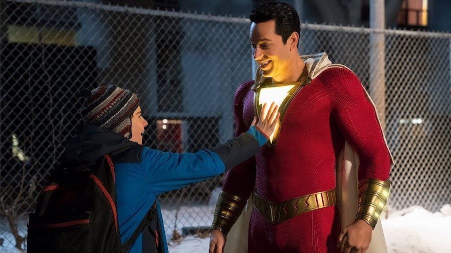 shazam recensione zerkalo spettacolo