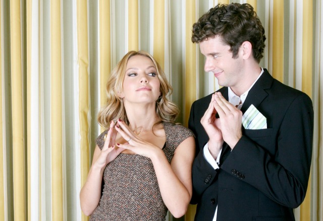 Michael Urie e Becki Newton FUN zerkalo spettacolo