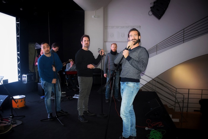 Passaggio Ponte il varietà cinico di Matteo Nicoletta al Teatro Centrale di Roma zerkalo spettacolo