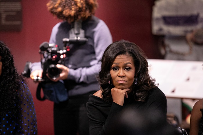 Becoming, anticipazioni sul documentario Netflix dedicato a Michelle Obama zerkalo spettacolo
