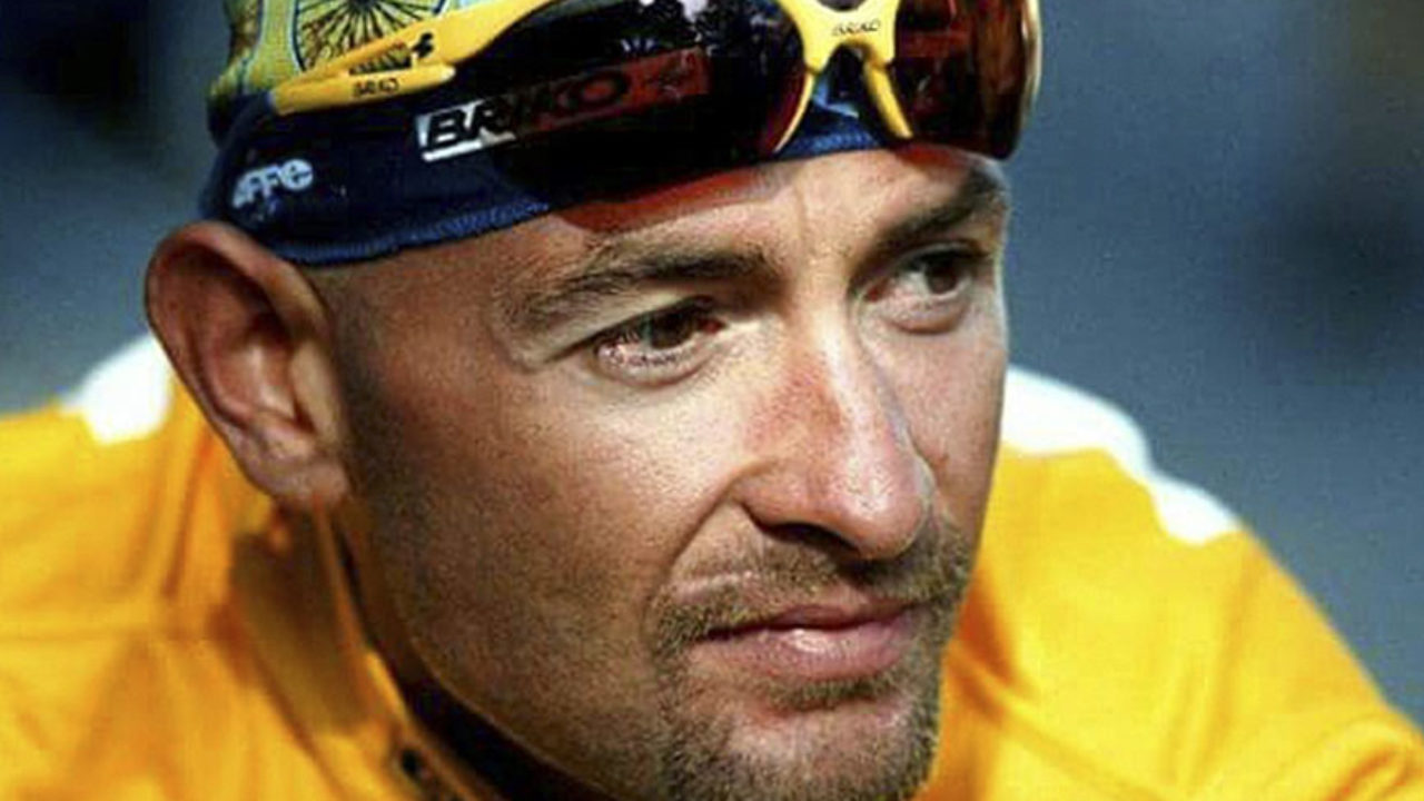 Il caso Pantani, live social per raccontare il film a dedicato al Pirata zerkalo spettacolo