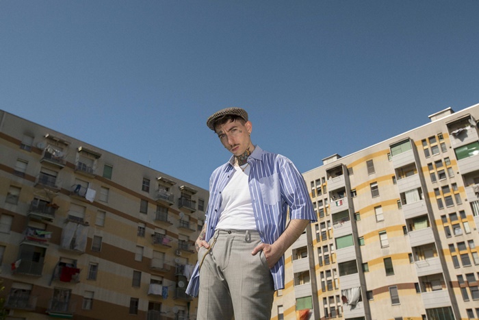 Nella pancia della Balena, la hit dell'estate di Samuel Heron feat. The Kolors zerkalo spettacolo