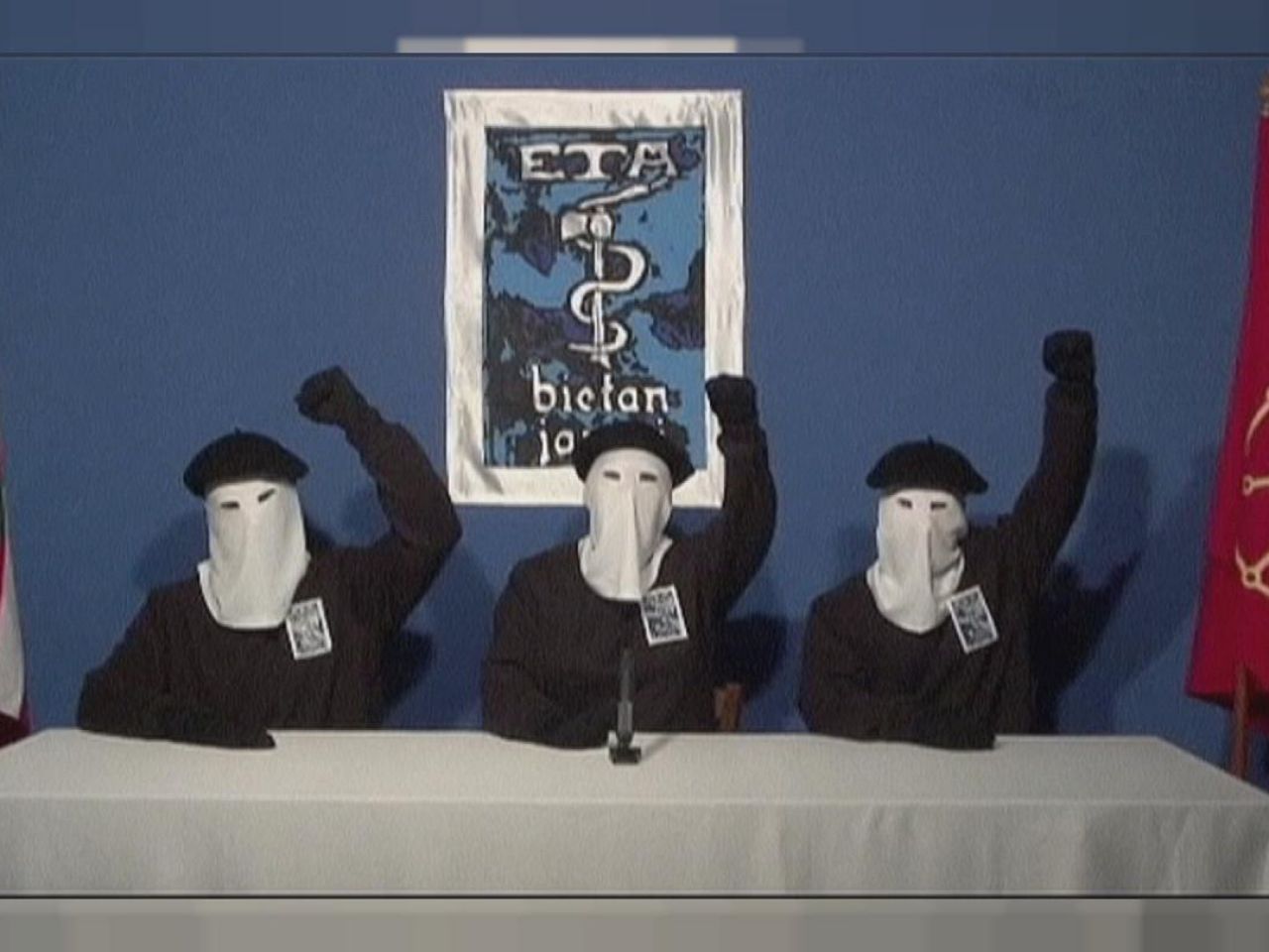 The Challenge: ETA, prime immagini della docuserie Amazon Original sul gruppo terroristico ZERKALO SPETTACOLO
