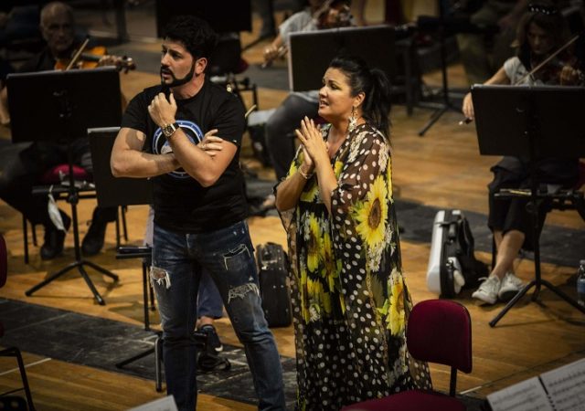 Netrebko e Eyvazov omaggiano Roma opera al circo massimo zerkalo spettacolo