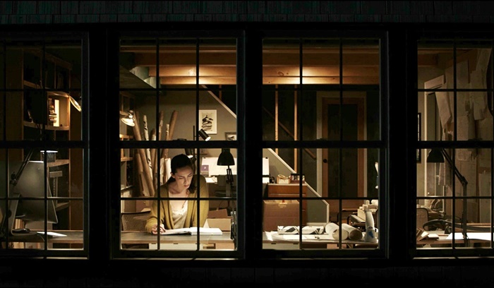 THE NIGHT HOUSE, le prime immagini del thriller psicologico con Rebecca Hall zerkalo spettacolo