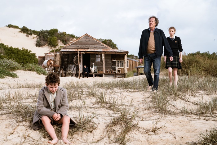 Storm Boy – Il ragazzo che sapeva volare, al cinema il film con Geoffrey Rush acclamato al Giffoni zerkalo spettacolo