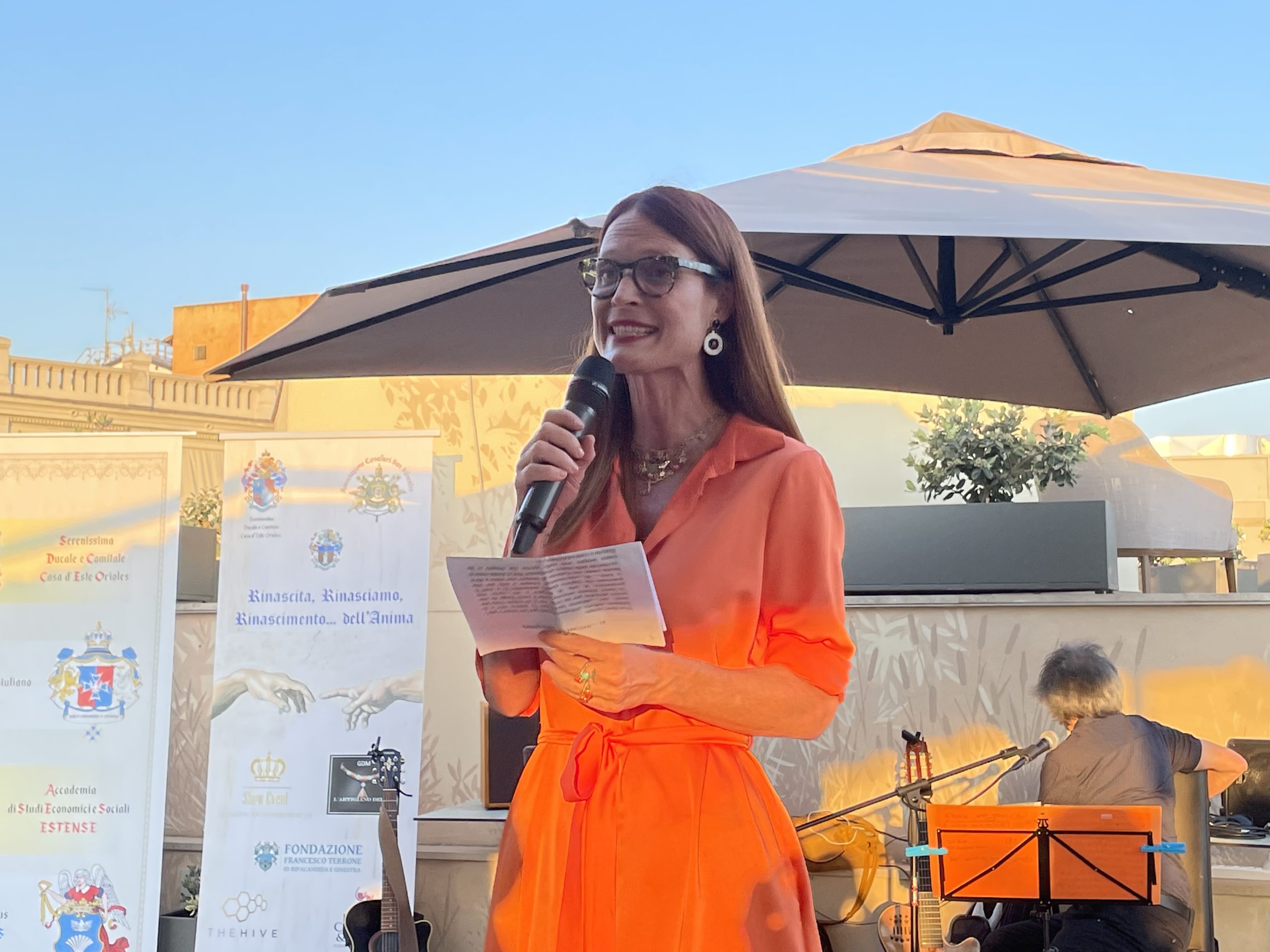 jane alexander all'evento charity rinascimento dell'anima zerkalo