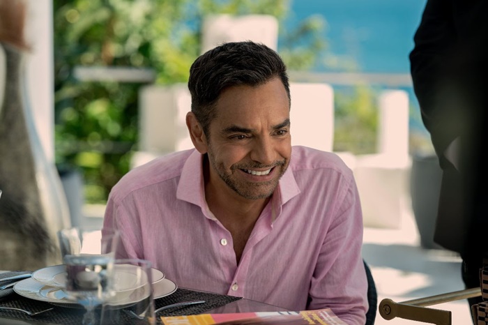 Acapulco, tutto sulla serie comica Apple Original con Eugenio Derbez zerkalo spettacolo