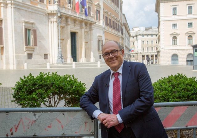 Vita da Carlo, tutte le anticipazioni sulla serie di Verdone in arrivo su Amazon Prime Video zerkalo spettacolo