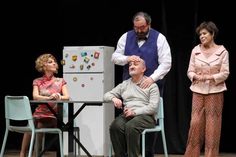 I soldi, no!, la commedia con Corinne Cléry ed Enzo Casertano al Teatro Manzoni zerkalo spettacolo