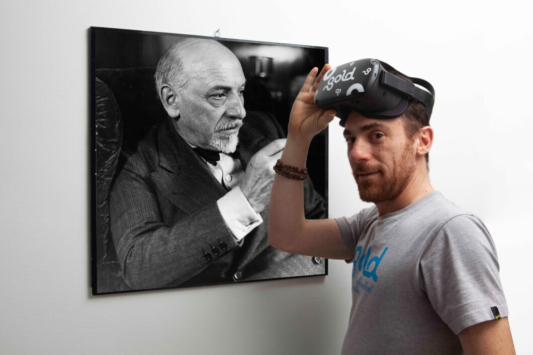 Così è (o mi pare), ad Argot Studio la riscrittura per realtà virtuale di Elio Germano del classico di Pirandello zerkalo spettacolo