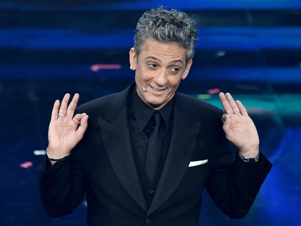 Fiorello, evento benefico all'Auditorium Conciliazione per la Fondazione Bambino Gesù zerkalo spettacolo