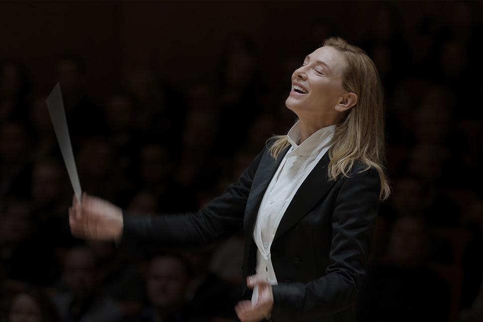 TÁR, recensione del film di Todd Field con Cate Blanchett premiato a Venezia zerkalo spettacolo
